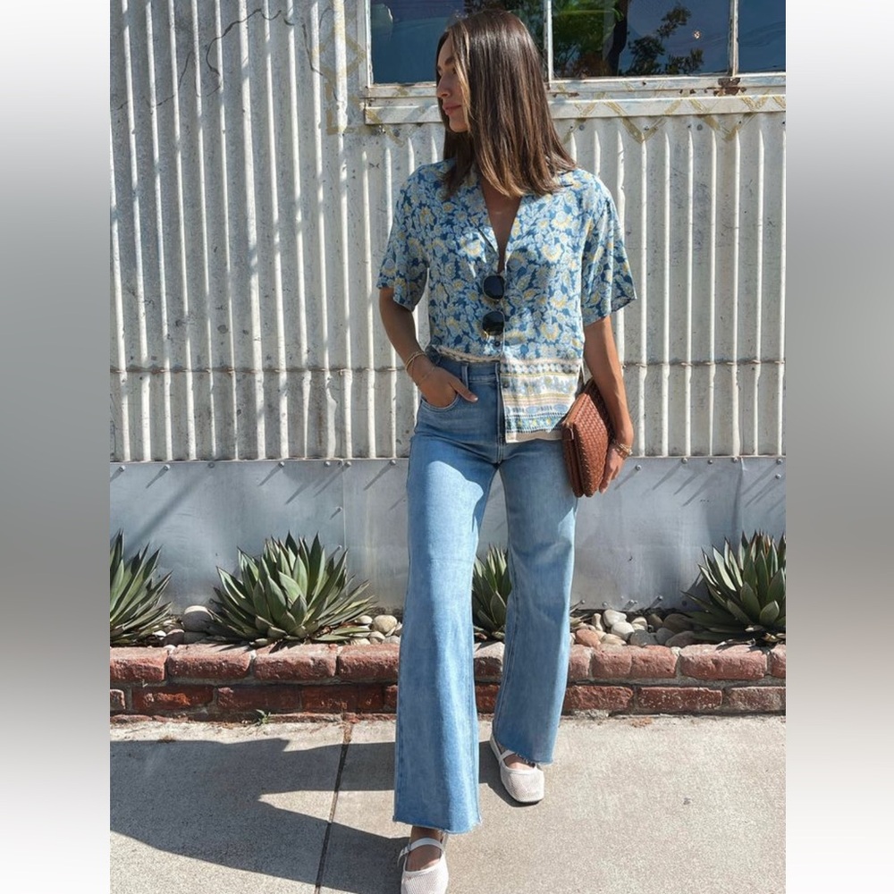 Boutique 🩵💙 risk taker wide leg Women's Light Blue Jeans denim brand new